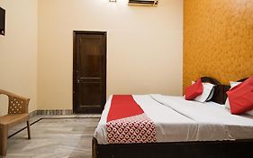 Hotel O Mukund Resort