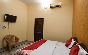 Hotel O Mukund Resort